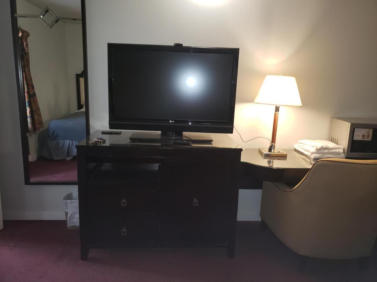 Motel Courtside 2*
