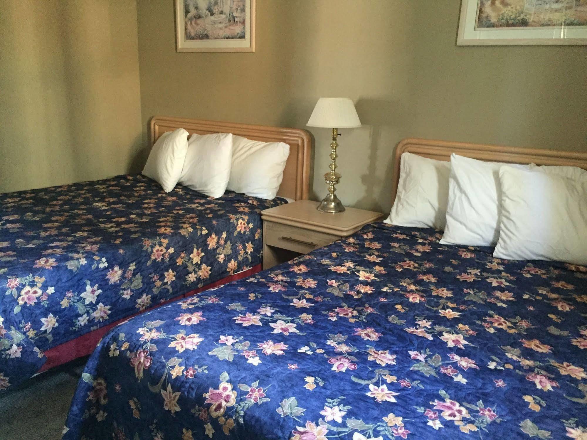 Motel Courtside 2*