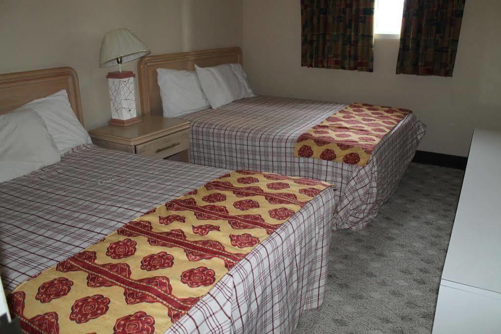 Motel Courtside 2*
